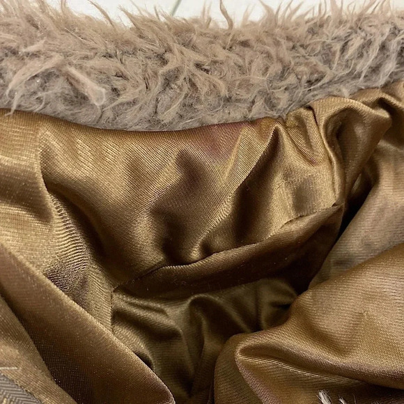 COUNTESS Faux Fur Fuzzy Zip Up Hooded Pea Coat Jacket Taupe Women Size M - Picture 10 of 16